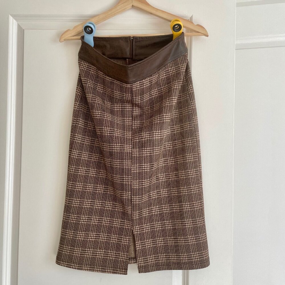 Micha Brown tweed pencil skirt. Size S.